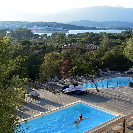 Le San Lorenzo Hotel 4*